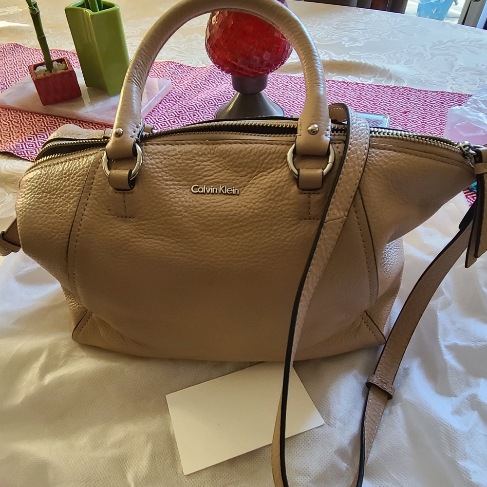 Calvin Klein bag/purse (tan)